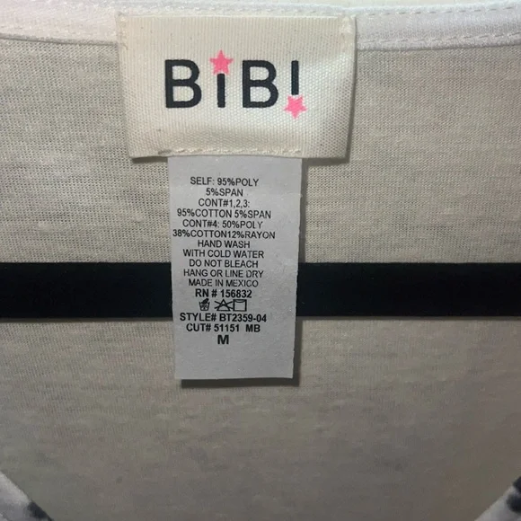 ‎Color Block Top - Picture 3 of 3